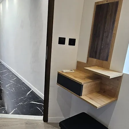 Modern For Two In Appartamento Kaštela
